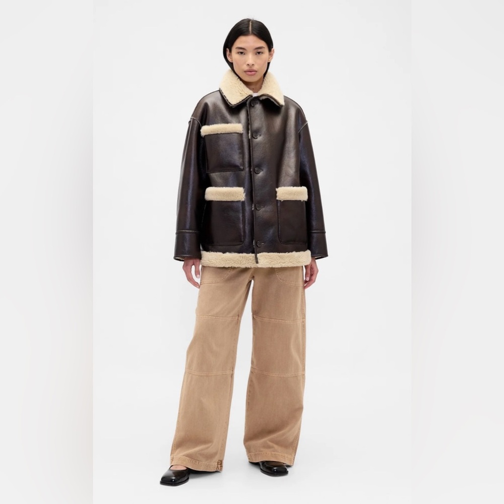 Gap × Sandy Liang Reversible Vegan Leather Sherpa Jacket - Picture 6 of 7